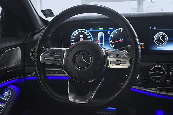 Mercedes-Benz S450 10 of 30