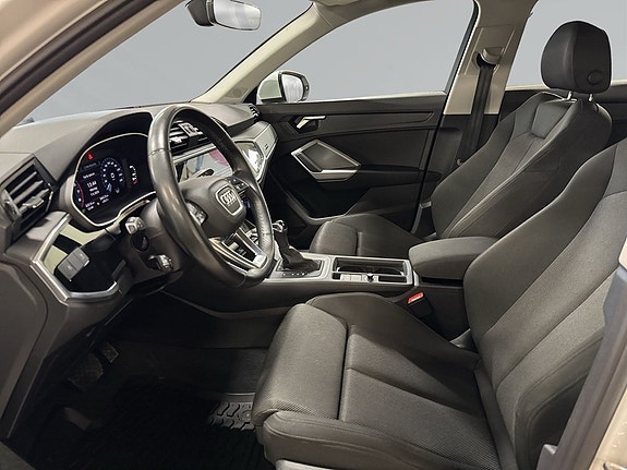 Audi Q3 9 of 9