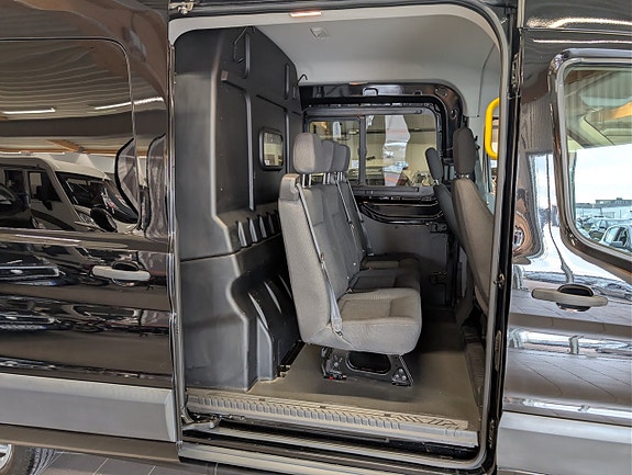 Ford Transit 16 of 17