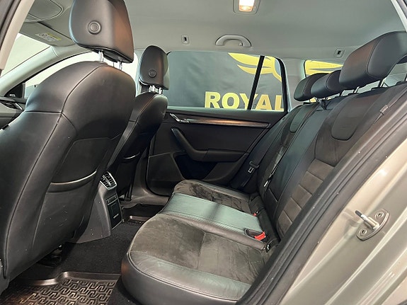 Skoda Octavia Scout 23 of 27