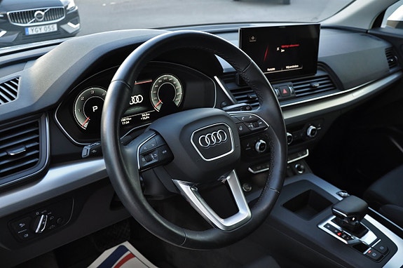 Audi Q5 6 of 12