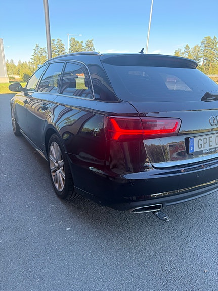 Audi A6 4 of 8