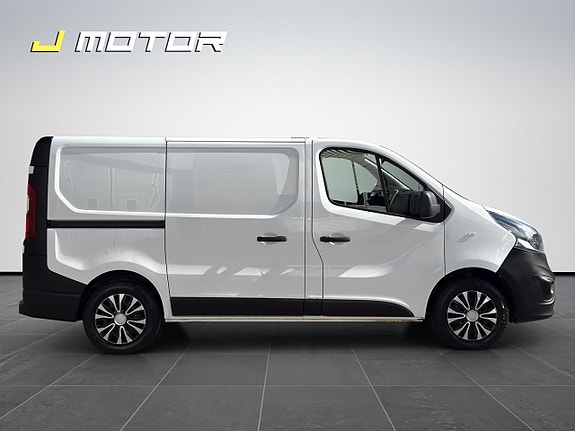 Opel Vivaro 5 of 13
