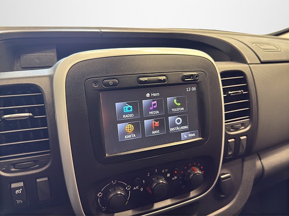 Opel Vivaro 13 of 13