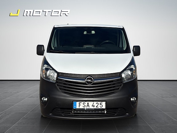 Opel Vivaro 7 of 13