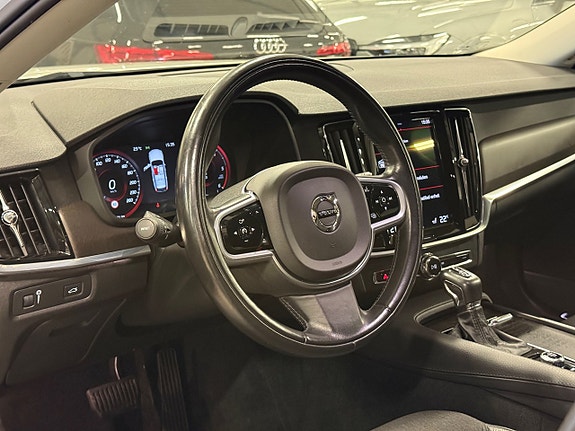 Volvo V90 Cross Country 16 of 27