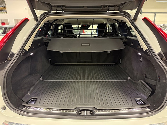 Volvo V90 Cross Country 14 of 27