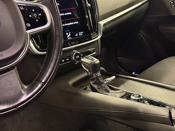 Volvo V90 Cross Country 17 of 27