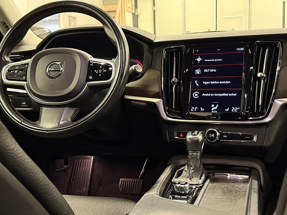 Volvo V90 Cross Country 24 of 27