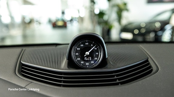 Porsche Taycan 4S 17 of 25