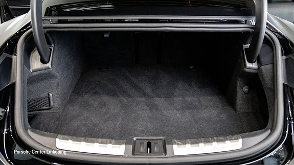 Porsche Taycan 4S 25 of 25