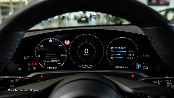 Porsche Taycan 4S 13 of 25