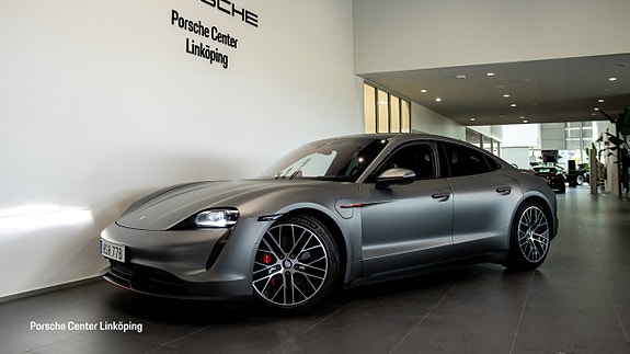 Porsche Taycan 4S 7 of 25