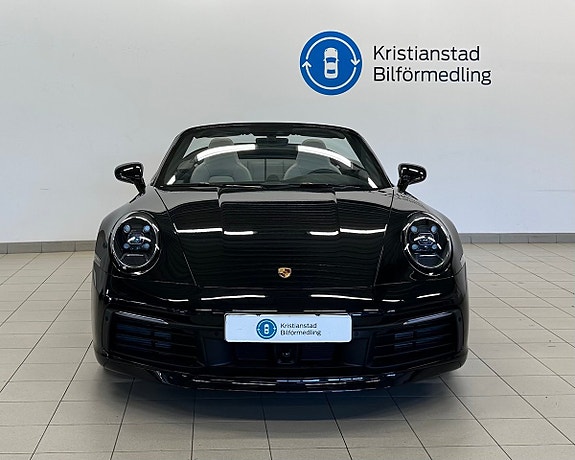 Porsche 911 Carrera S 7 of 16
