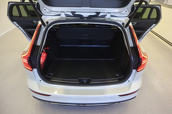 Volvo V60 10 of 23