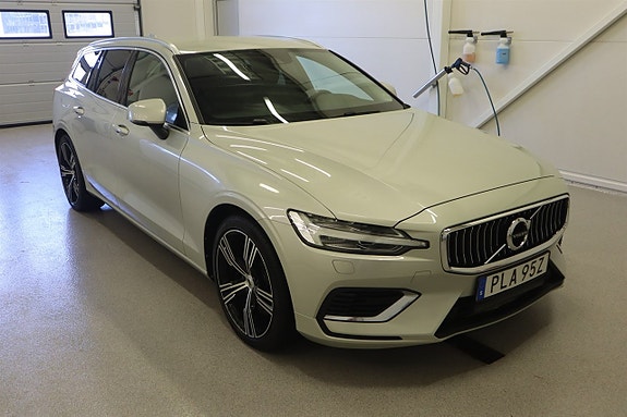Volvo V60 3 of 23