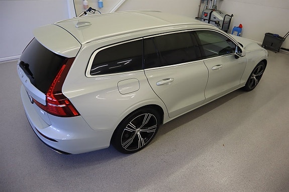 Volvo V60 22 of 23