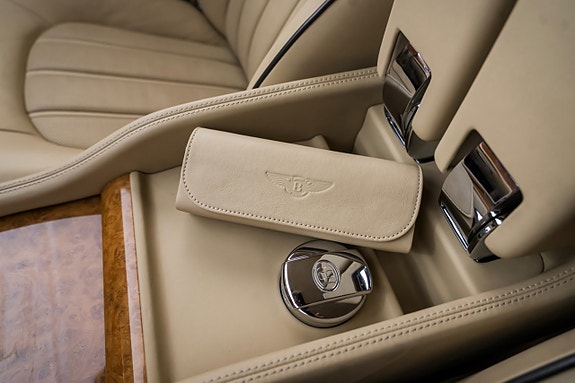 Bentley Mulsanne 30 of 30