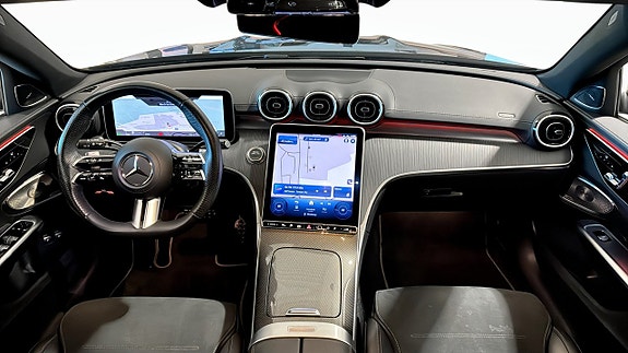 Mercedes-Benz C300 4 of 12