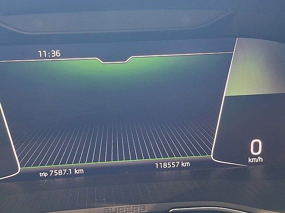 Skoda Superb 11 of 14