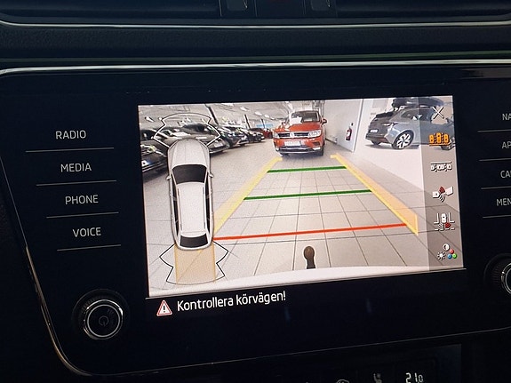Skoda Superb 12 of 14