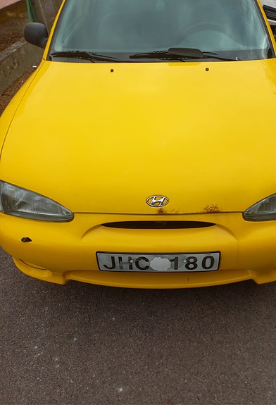 Hyundai Accent 3 of 16