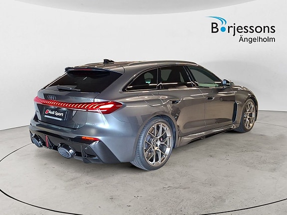 Audi RS5 3 of 17