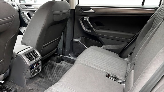 Volkswagen Tiguan Allspace 11 of 12