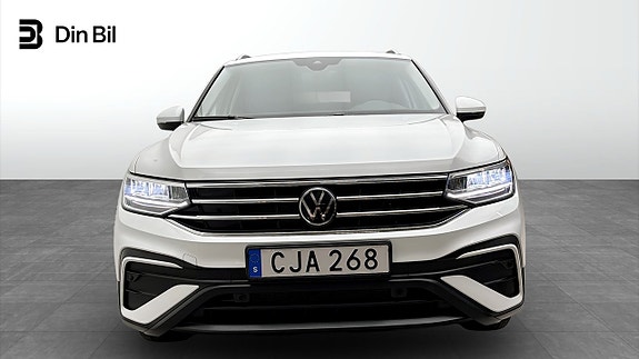 Volkswagen Tiguan Allspace 4 of 12