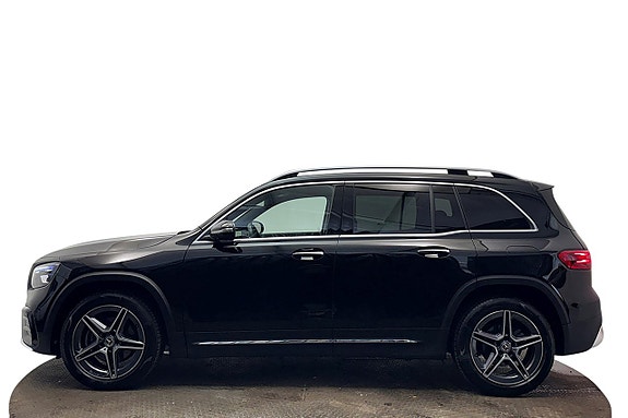 Mercedes-Benz GLB200 10 of 30
