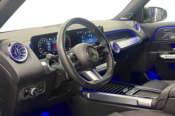 Mercedes-Benz GLB200 13 of 30