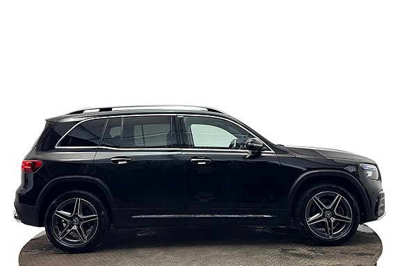 Mercedes-Benz GLB200 5 of 30
