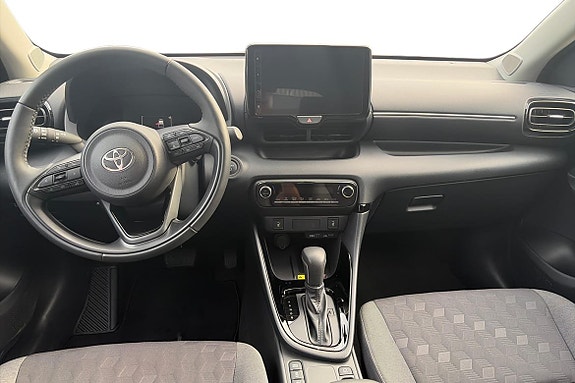 Toyota Yaris 9 of 15