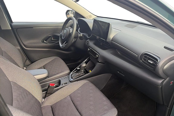 Toyota Yaris 7 of 15