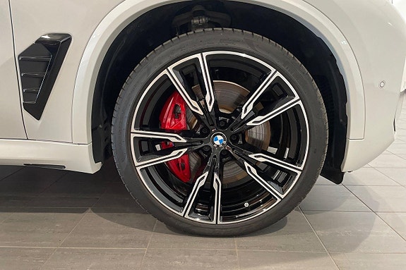 BMW X5 15 of 18