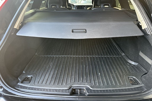 Volvo V90 Cross Country 28 of 28