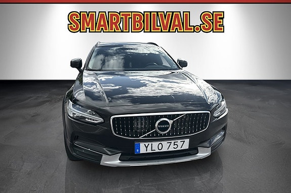 Volvo V90 Cross Country 8 of 28