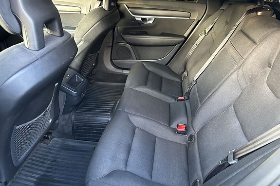 Volvo V90 Cross Country 26 of 28