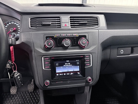 Volkswagen Caddy 13 of 23
