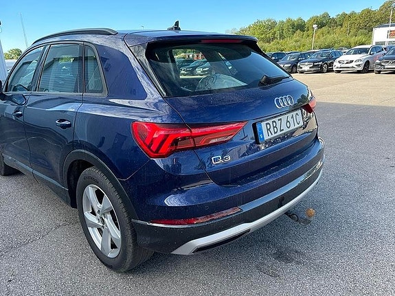 Audi Q3 4 of 5