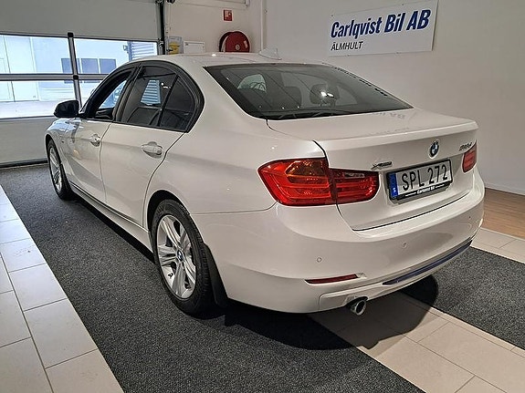 BMW 318d 4 of 7