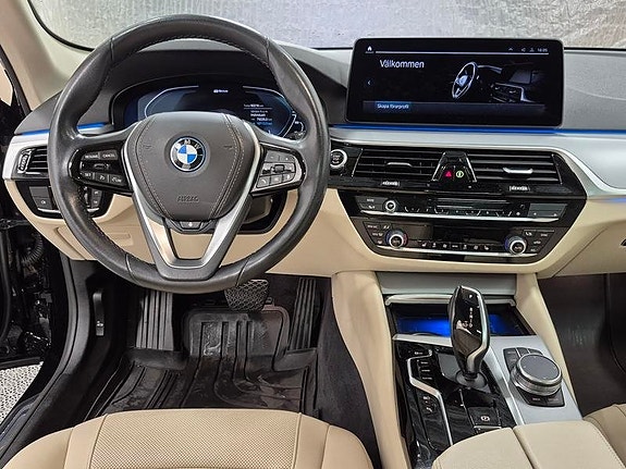 BMW 530e 6 of 14