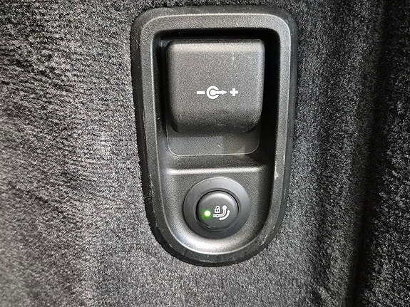 BMW 530e 10 of 14