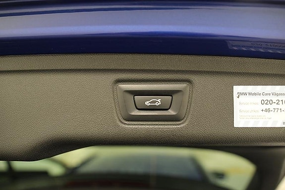 BMW 330e 9 of 12