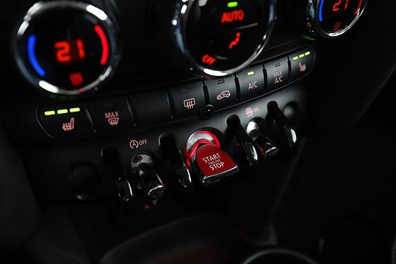 MINI Cooper 25 of 30