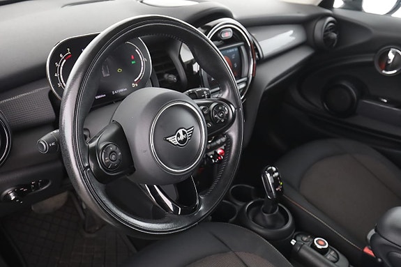 MINI Cooper 12 of 30