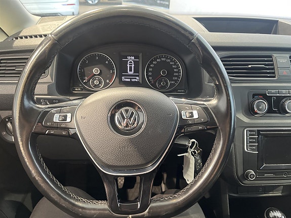 Volkswagen Caddy Maxi 9 of 12