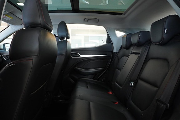 MG ZS 8 of 9