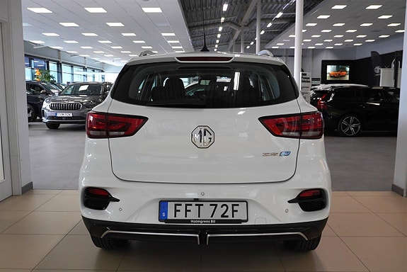 MG ZS 6 of 9