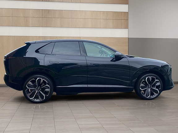 Mazda CX-6e 9 of 18